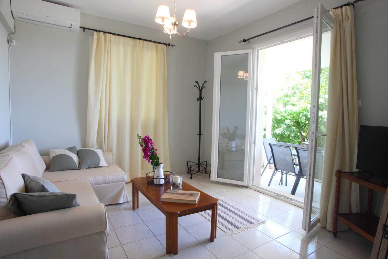 Apartament Pine House II Frínion Zewnętrze zdjęcie